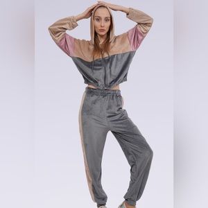 Minark Women’s Velour Track Suit Color Block
